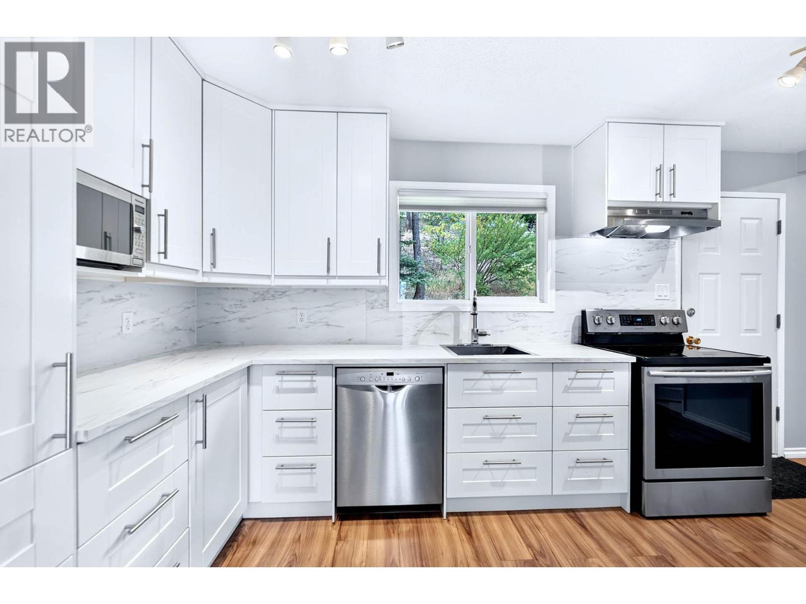 #56 1469 SPRINGHILL Drive - Image 11