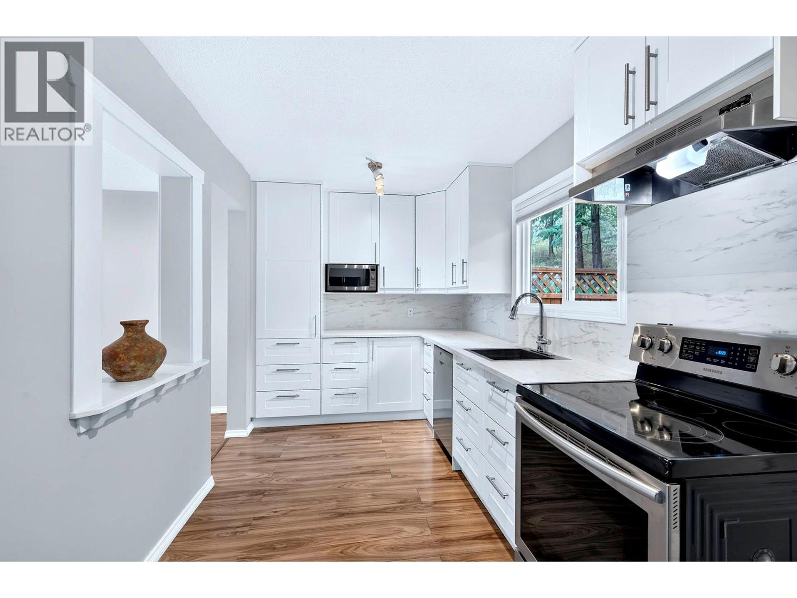 #56 1469 SPRINGHILL Drive - Image 12
