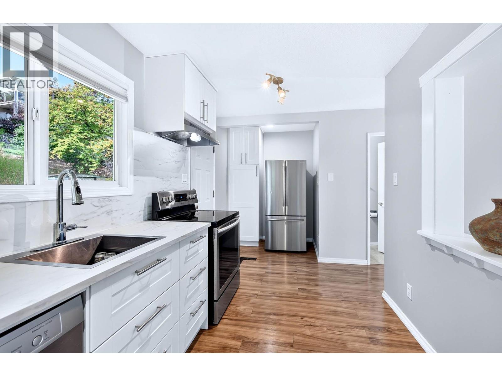 #56 1469 SPRINGHILL Drive - 13