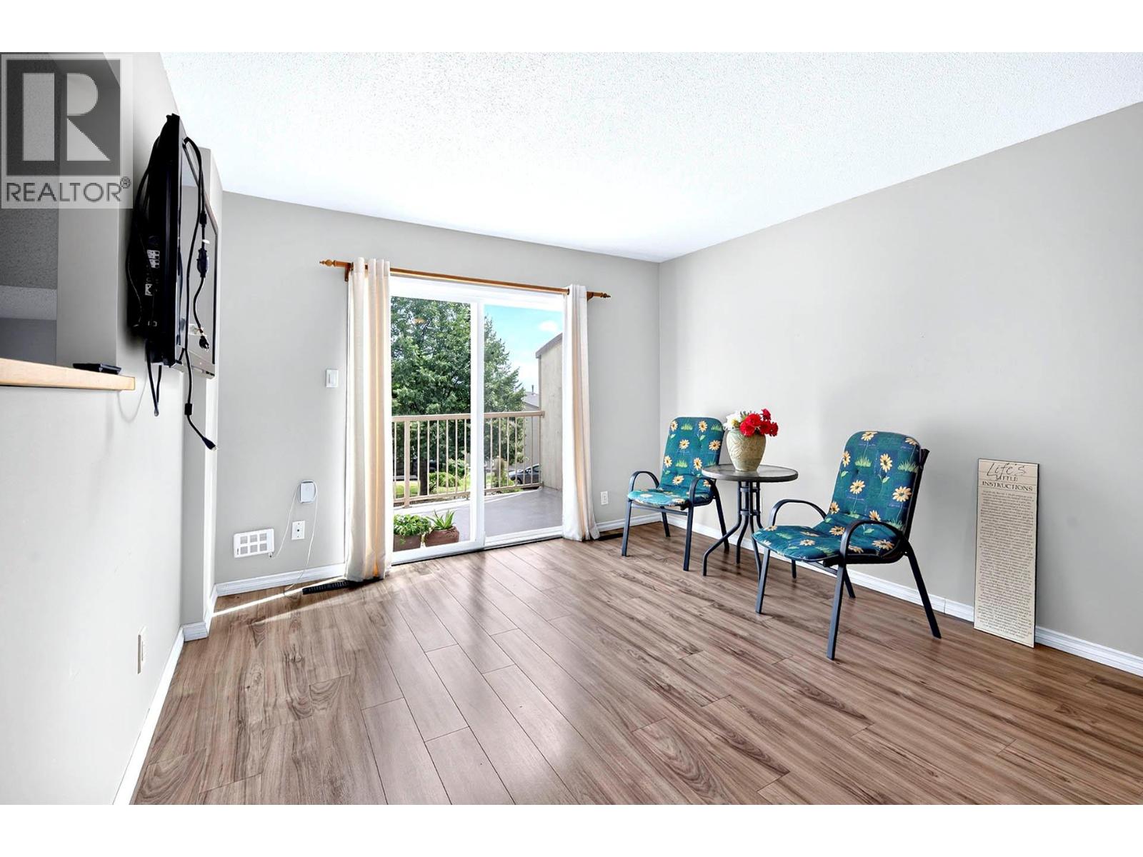 #56 1469 SPRINGHILL Drive - Image 4