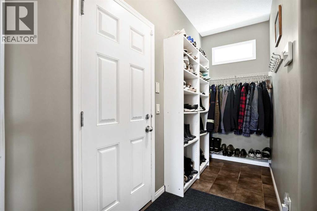 29 Mahogany View SE - 8