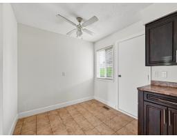 2068 Ridgeway Street, Abbotsford, BC V2T3X7 Photo 8