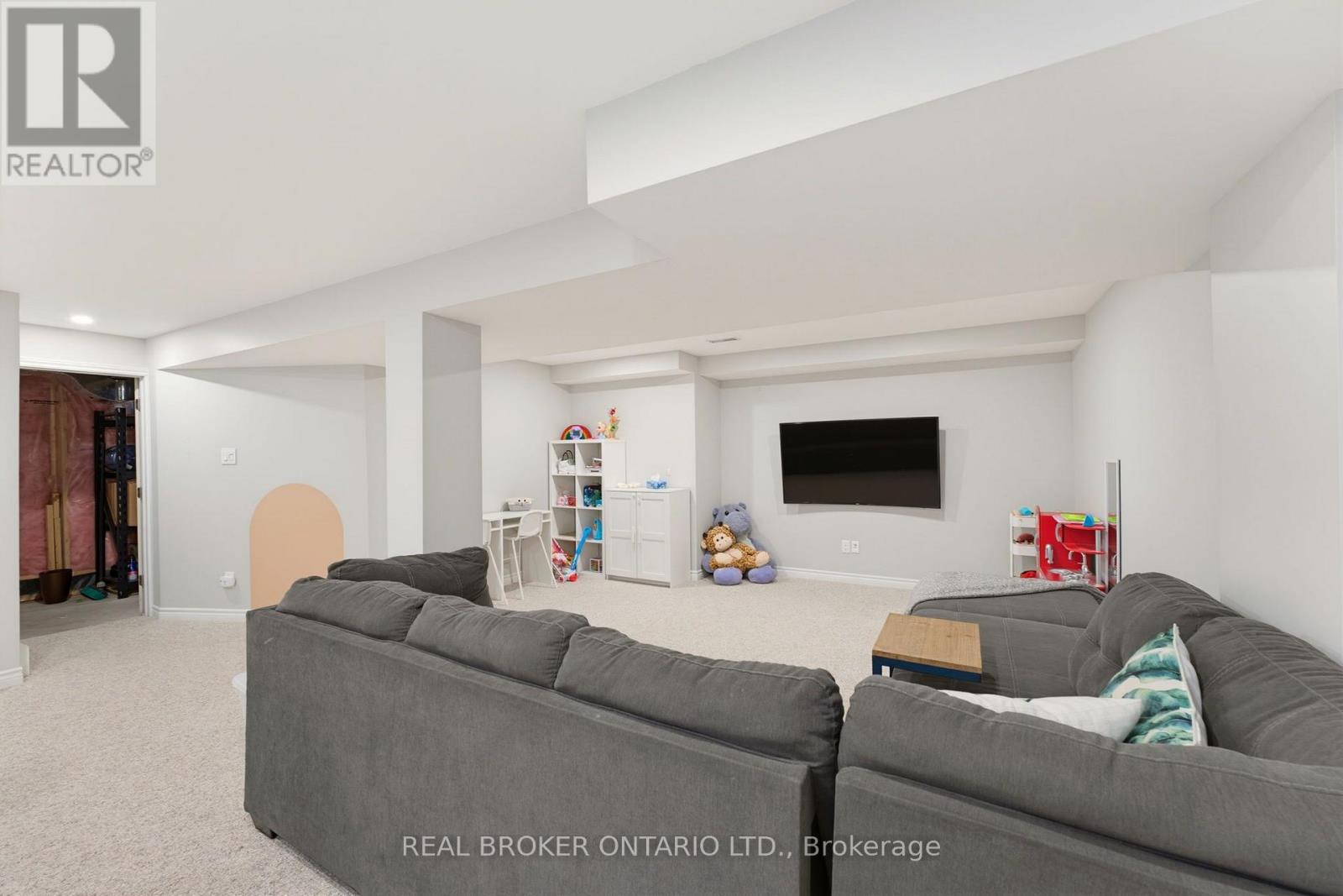 76 TAPADERO AVENUE - 35