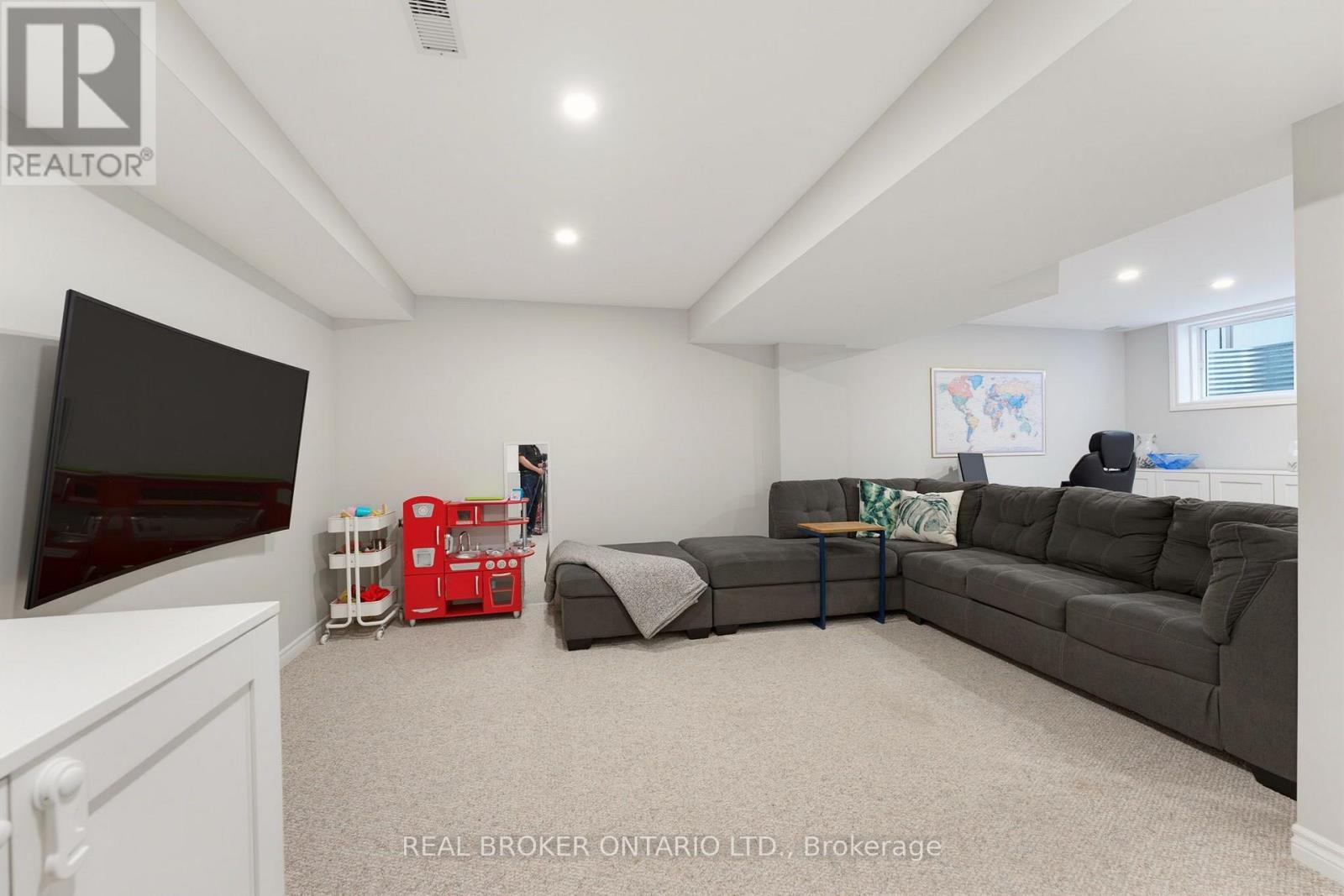 76 TAPADERO AVENUE - 36