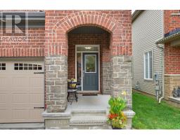 Laundry room - 76 Tapadero Avenue, Ottawa, ON K2S1E7 Photo 6
