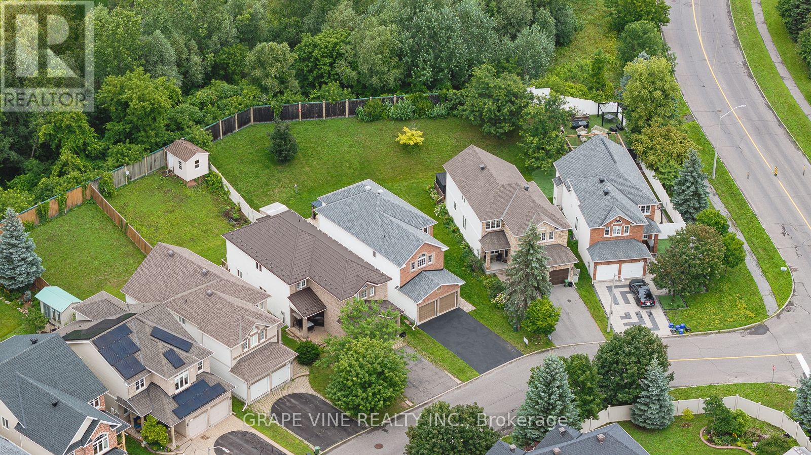 105 ROWALLEN PLACE - 45