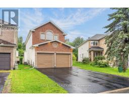 105 ROWALLEN PLACE — photo 3