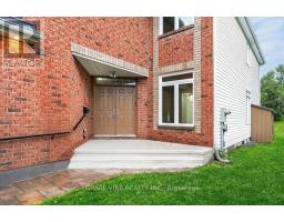 105 ROWALLEN PLACE — photo 4