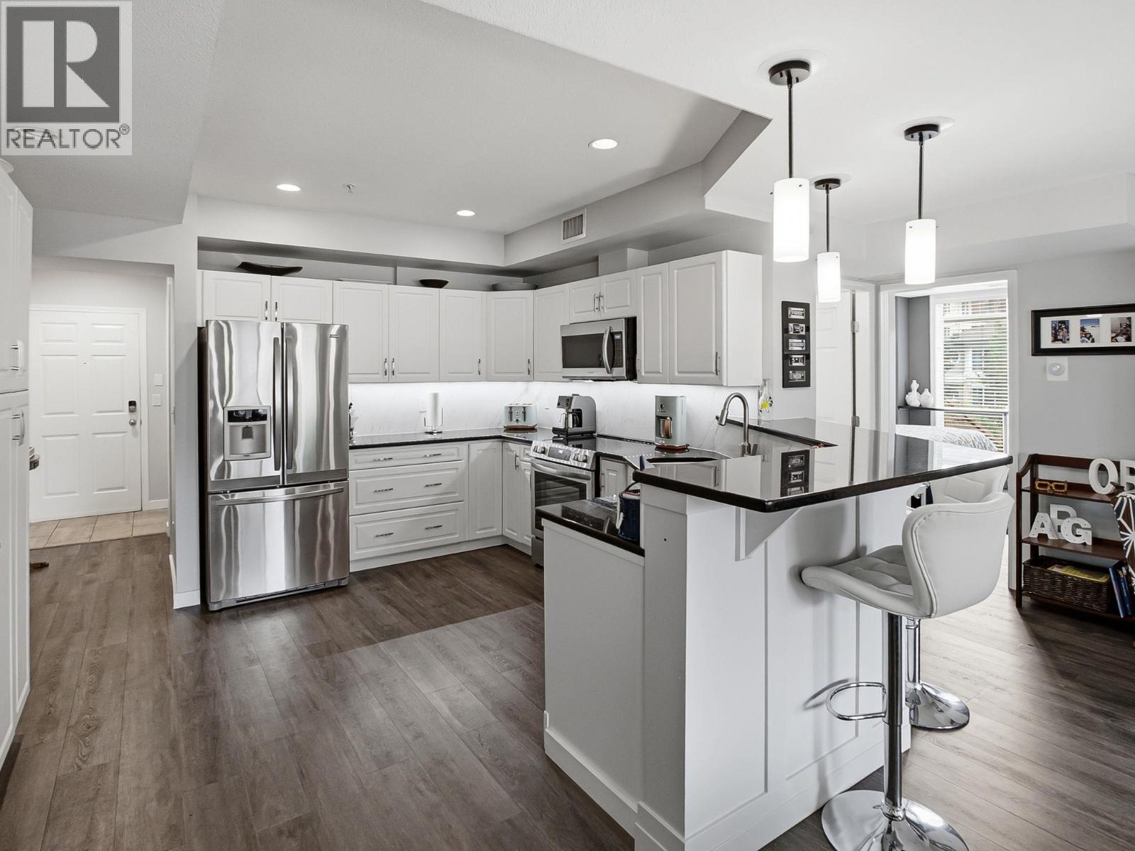 242 1088 Sunset Drive, Kelowna