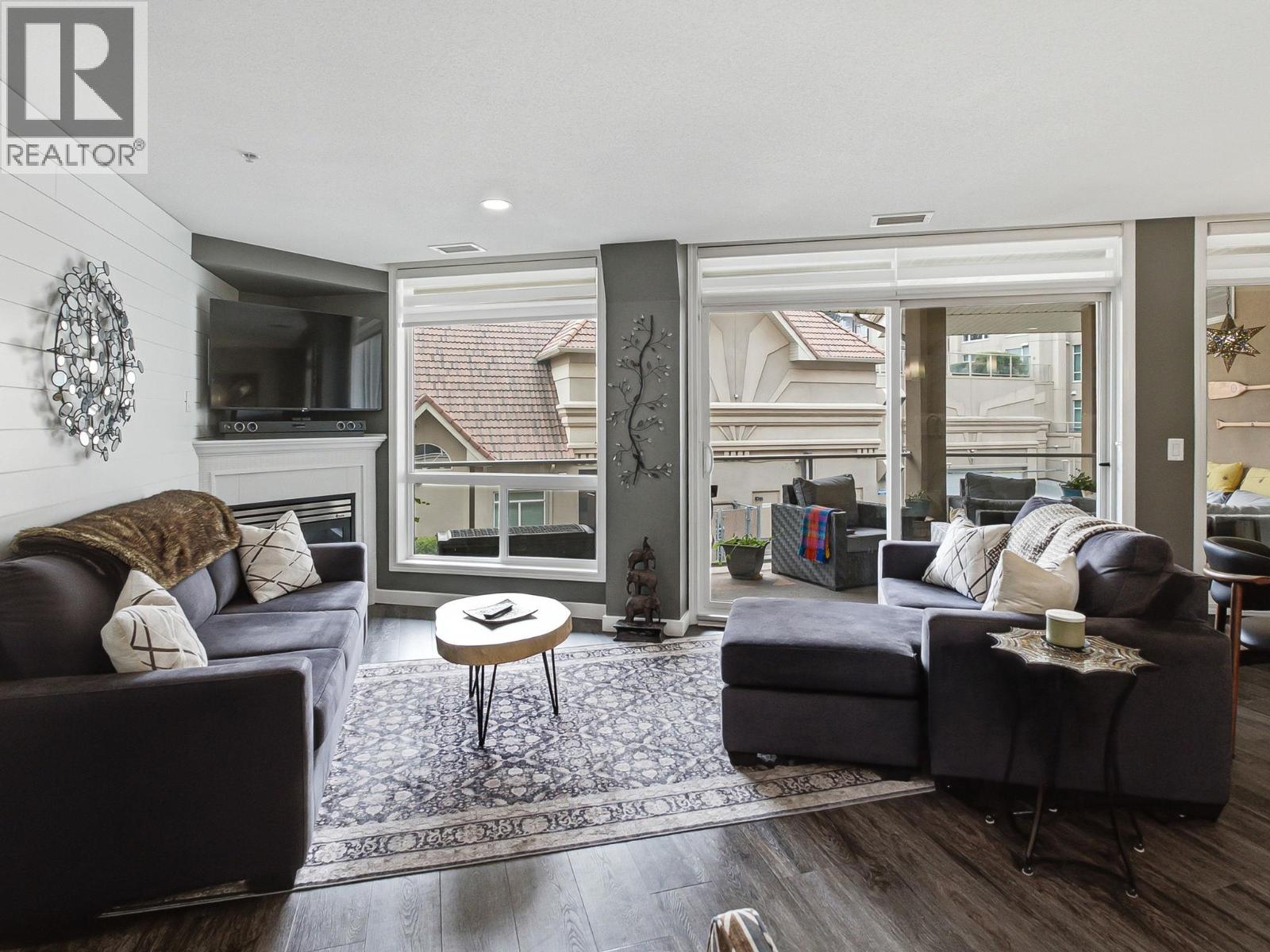 242 1088 Sunset Drive, Kelowna