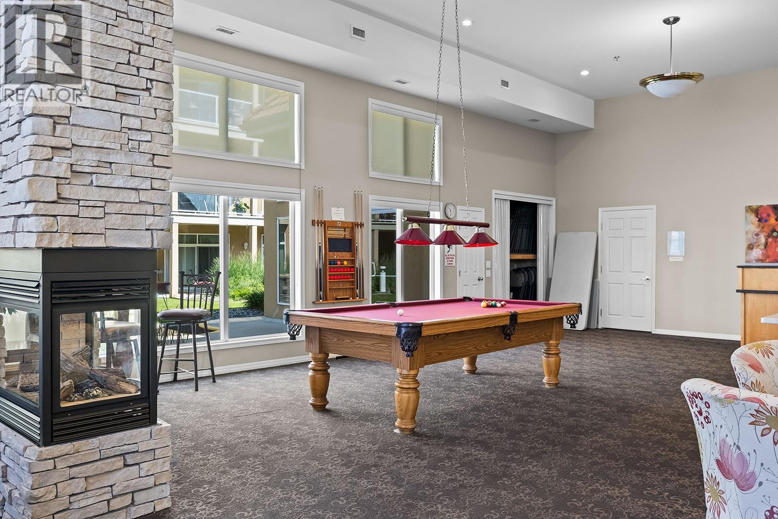 242 1088 Sunset Drive, Kelowna