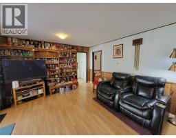 2pc Bathroom - 430 2nd Avenue, Keremeos, BC V0X1N2 Photo 14