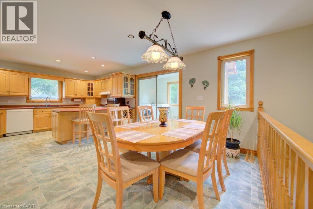 1249 NOTRE DAME Drive - Image 18