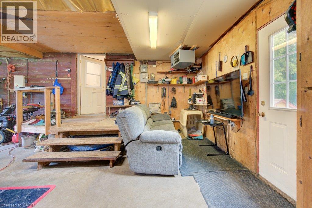 1249 NOTRE DAME Drive - Image 21