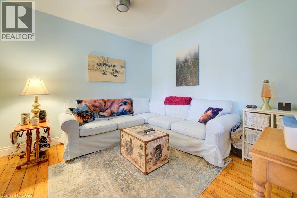 1249 NOTRE DAME Drive - Image 4