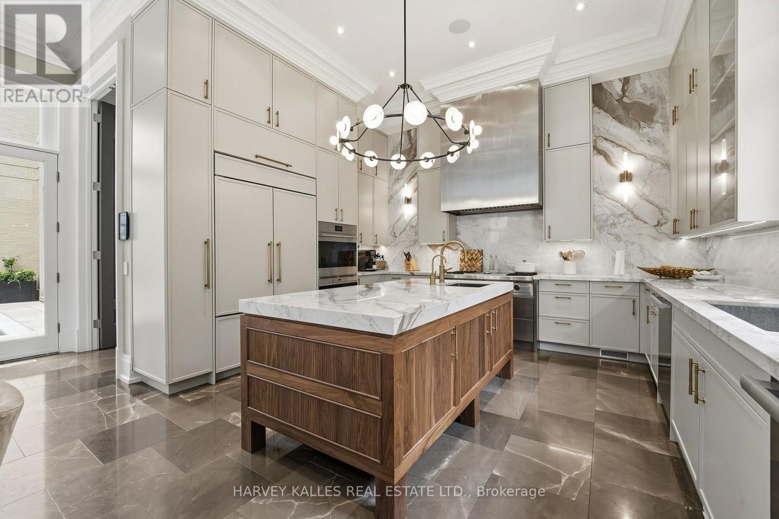 139 DUNVEGAN ROAD - 11