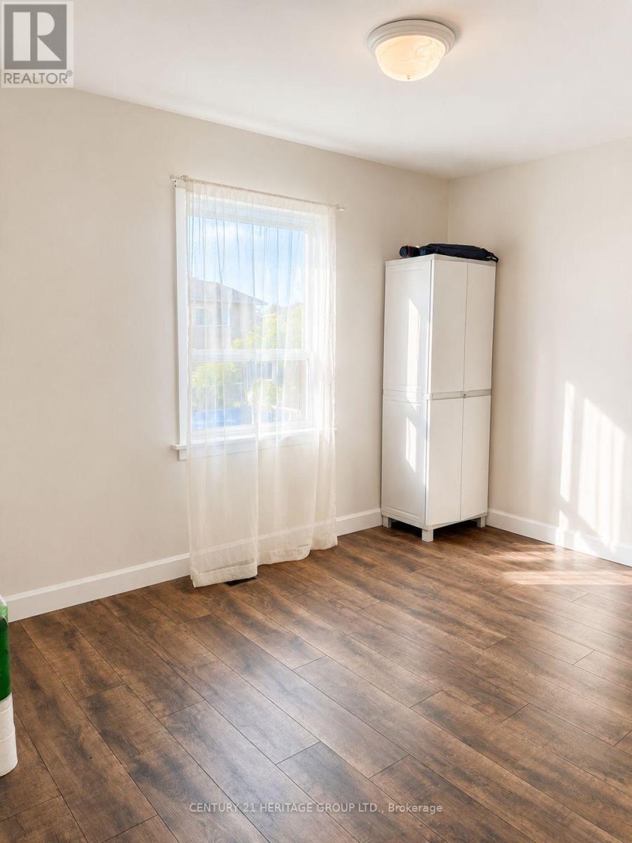 124 REGINA AVENUE - Image 6