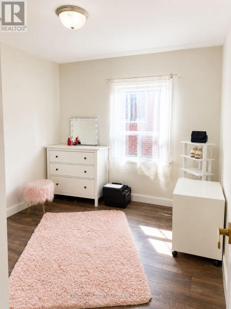 124 REGINA AVENUE - Image 7