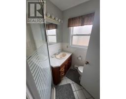 128 Bennett Drive thumbnail 40