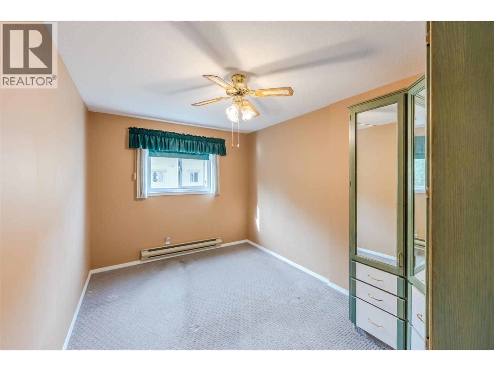 #203 3426 Hemlock Street - 24