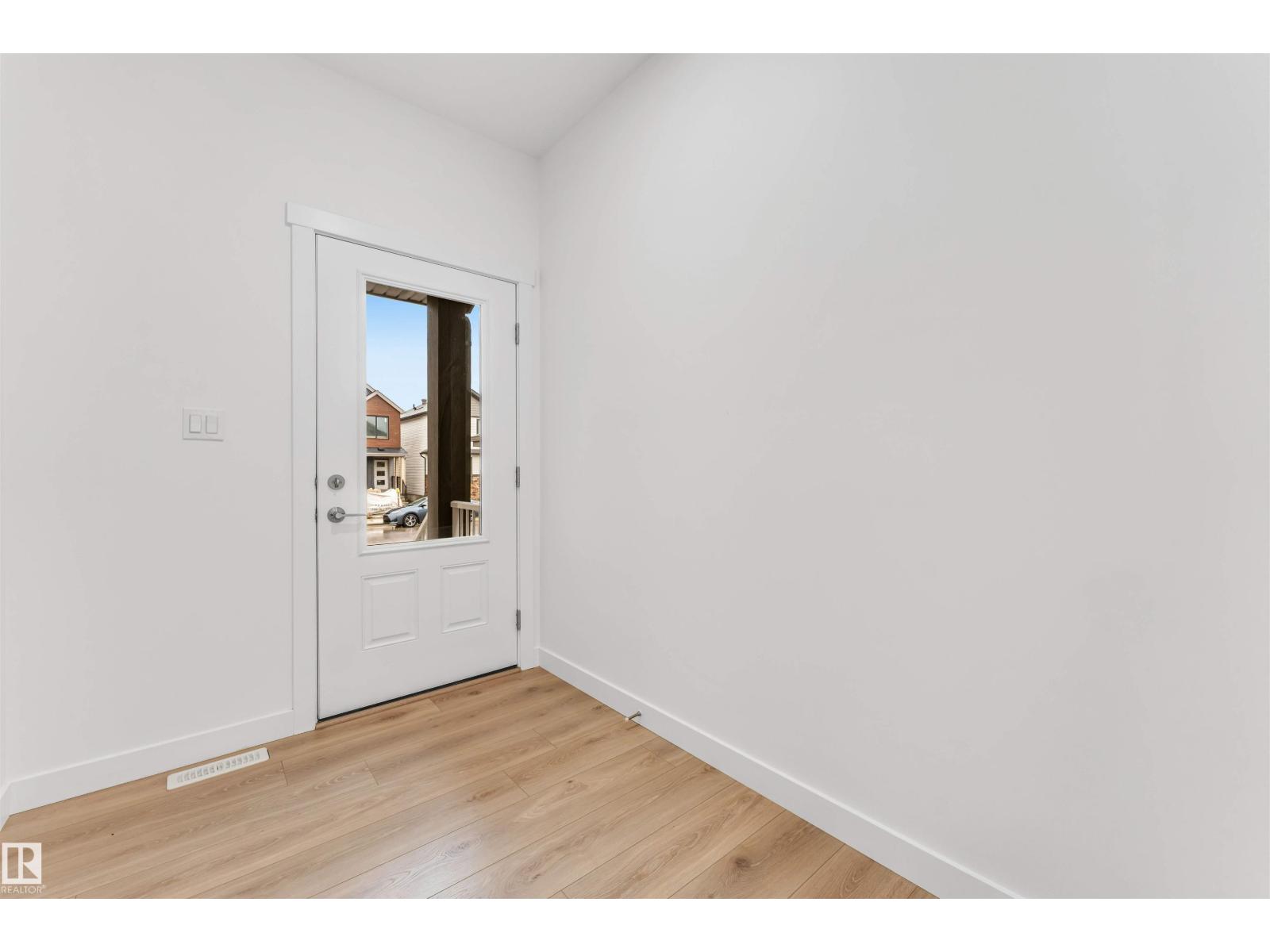 1972 210 ST NW - Image 10