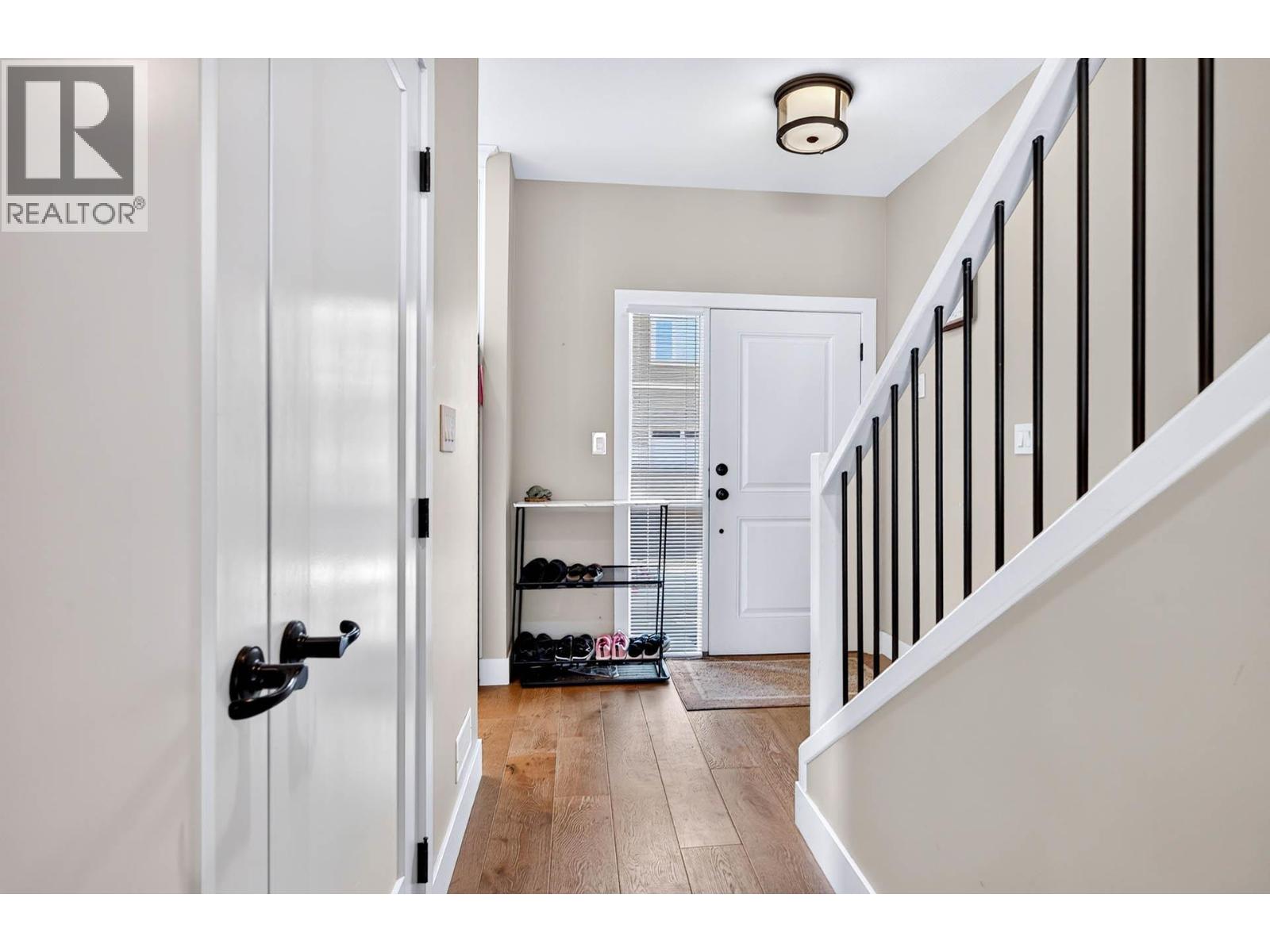 #12 2171 Van Horne Drive - 4