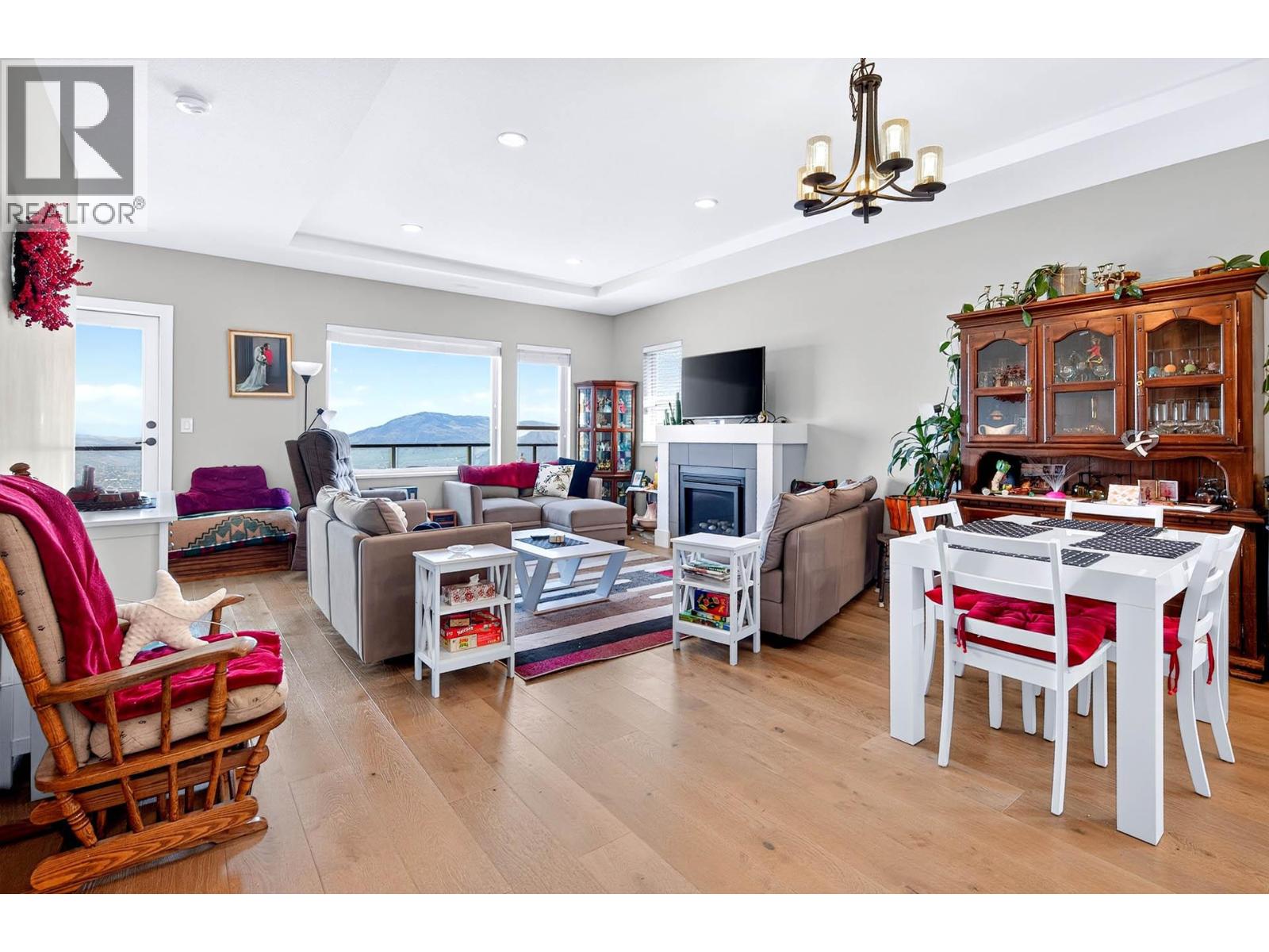 #12 2171 Van Horne Drive - 12