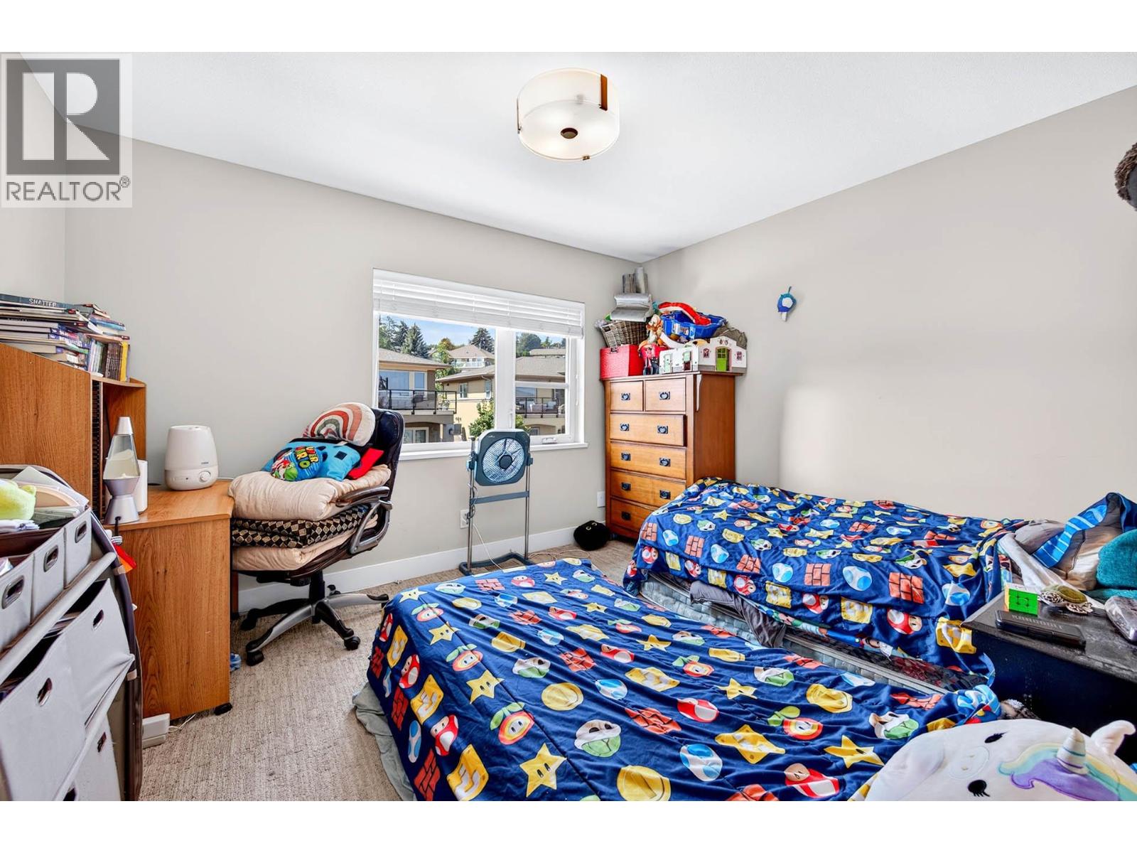 #12 2171 Van Horne Drive - 23