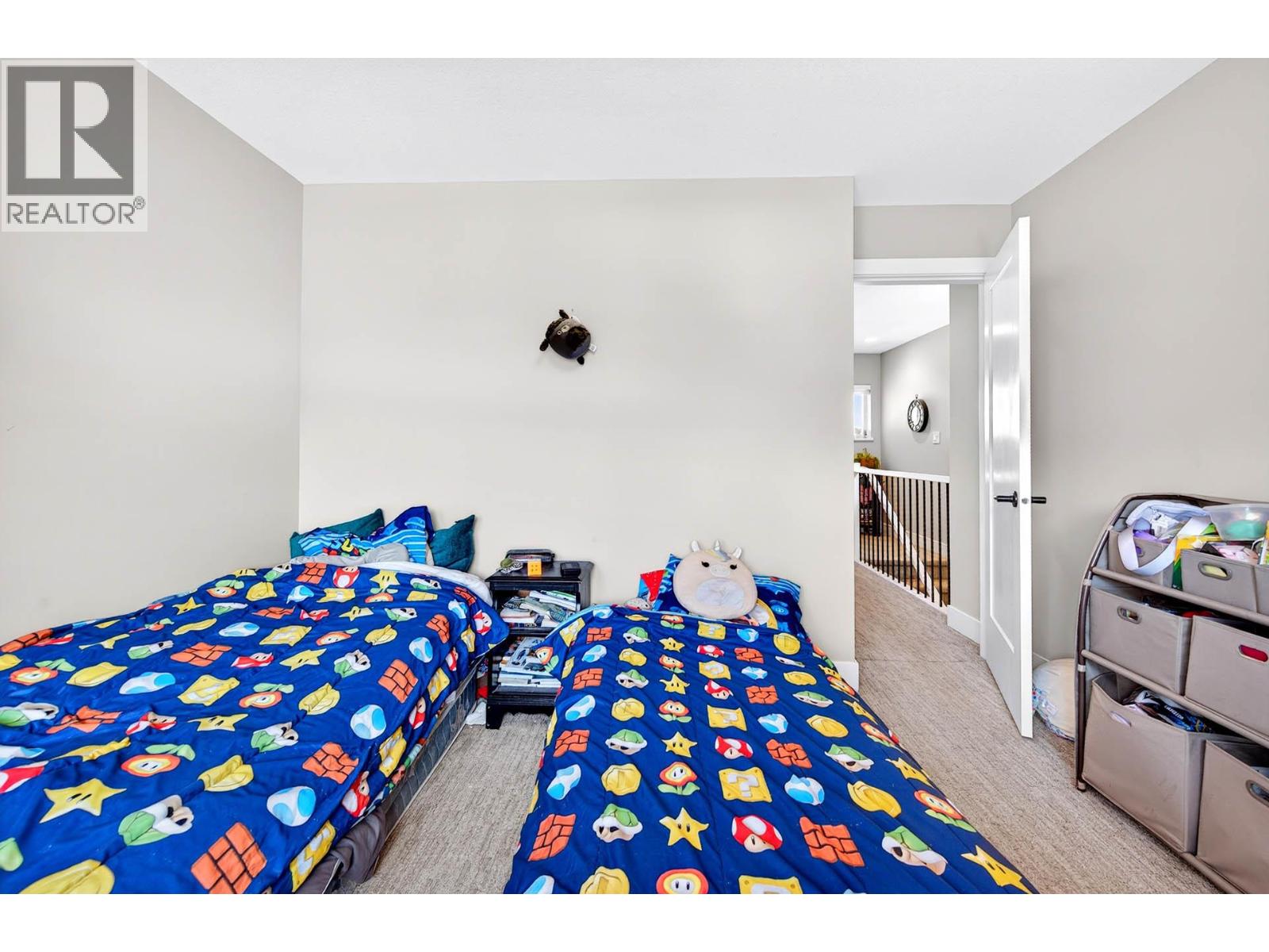 #12 2171 Van Horne Drive - 24