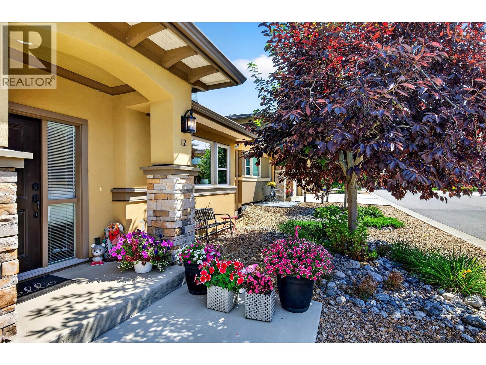 #12 2171 Van Horne Drive - 30