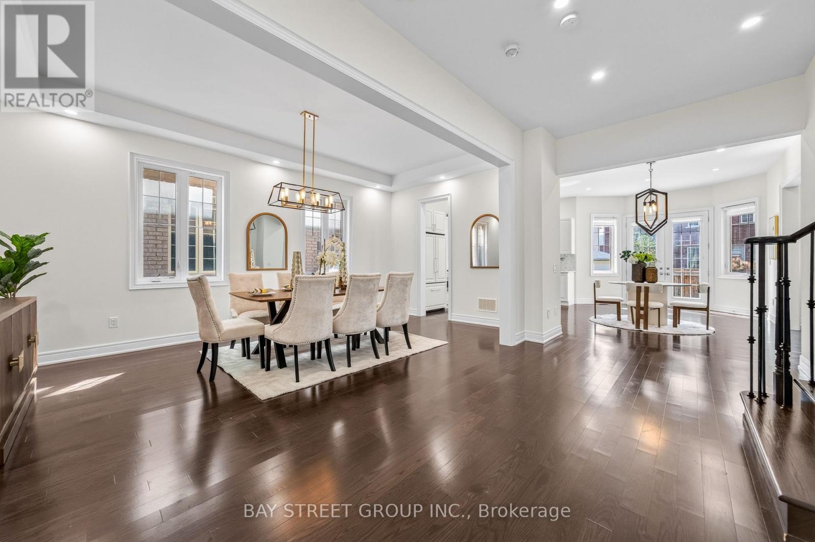 31 WOODGATE PINES DRIVE - Image 11