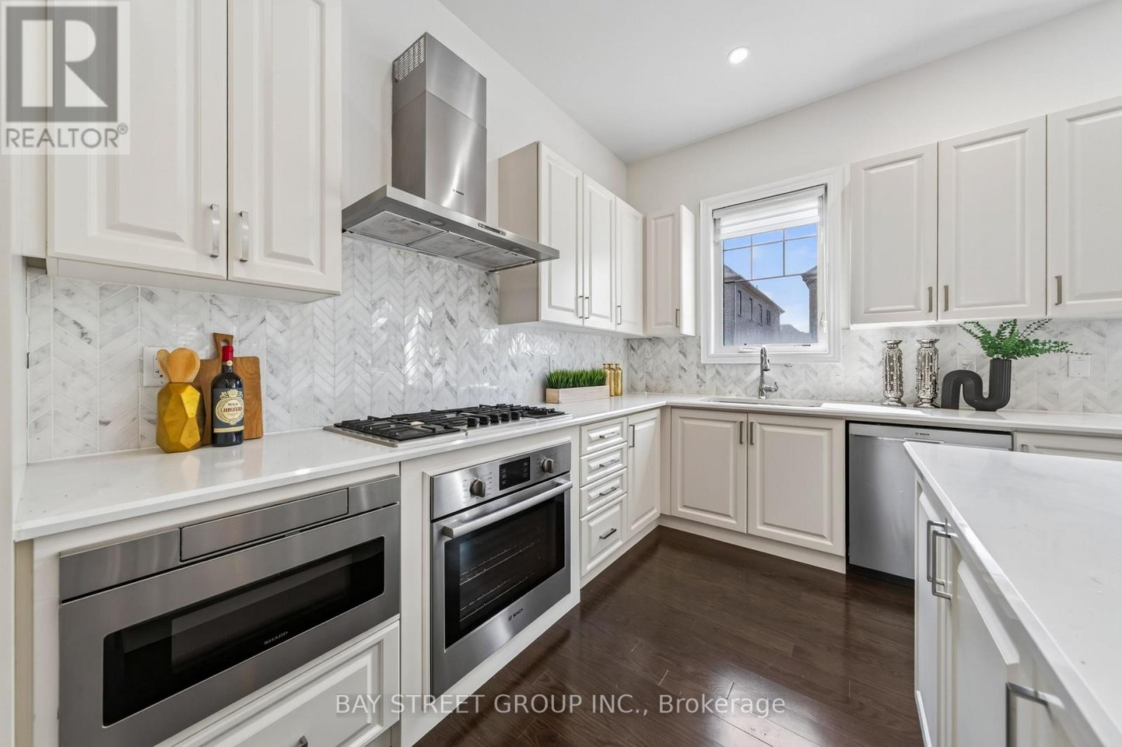 31 WOODGATE PINES DRIVE - Image 18