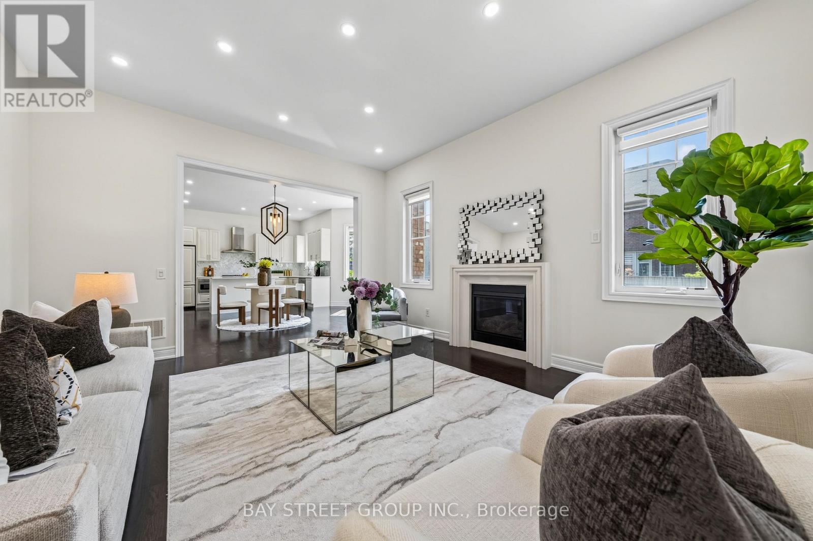 31 WOODGATE PINES DRIVE - Image 23