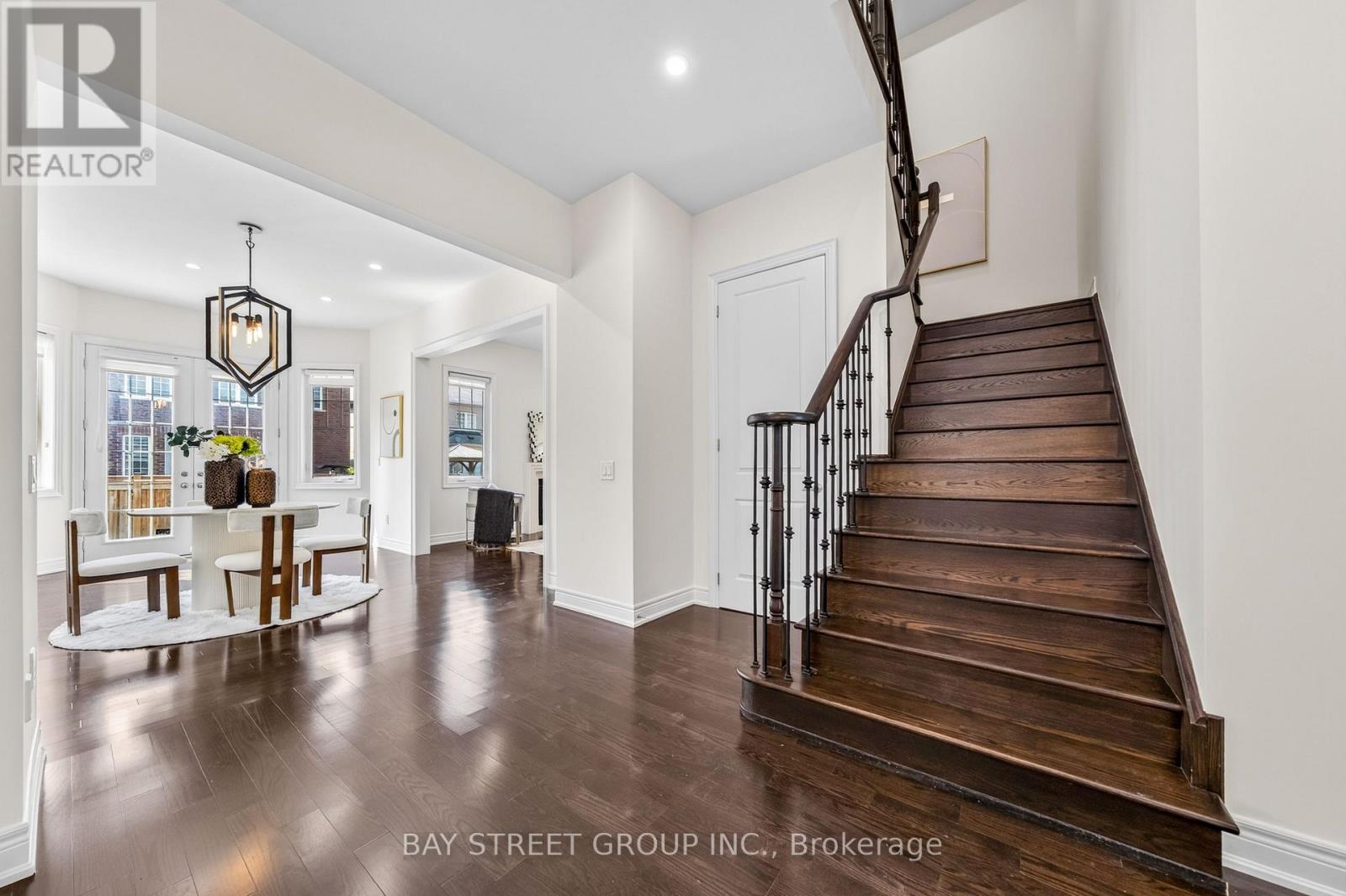 31 WOODGATE PINES DRIVE - Image 25