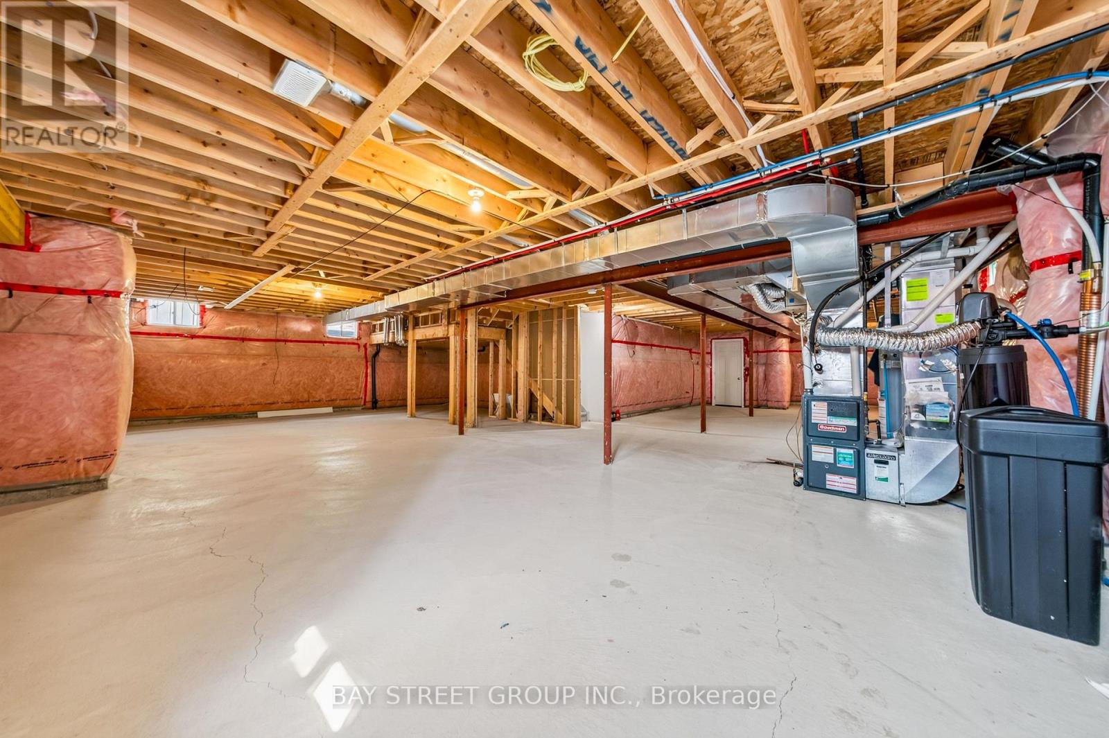 31 WOODGATE PINES DRIVE - Image 38