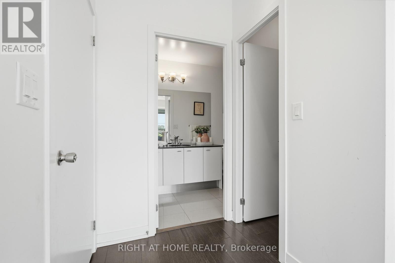 #411 5101 DUNDAS STREET W - 20
