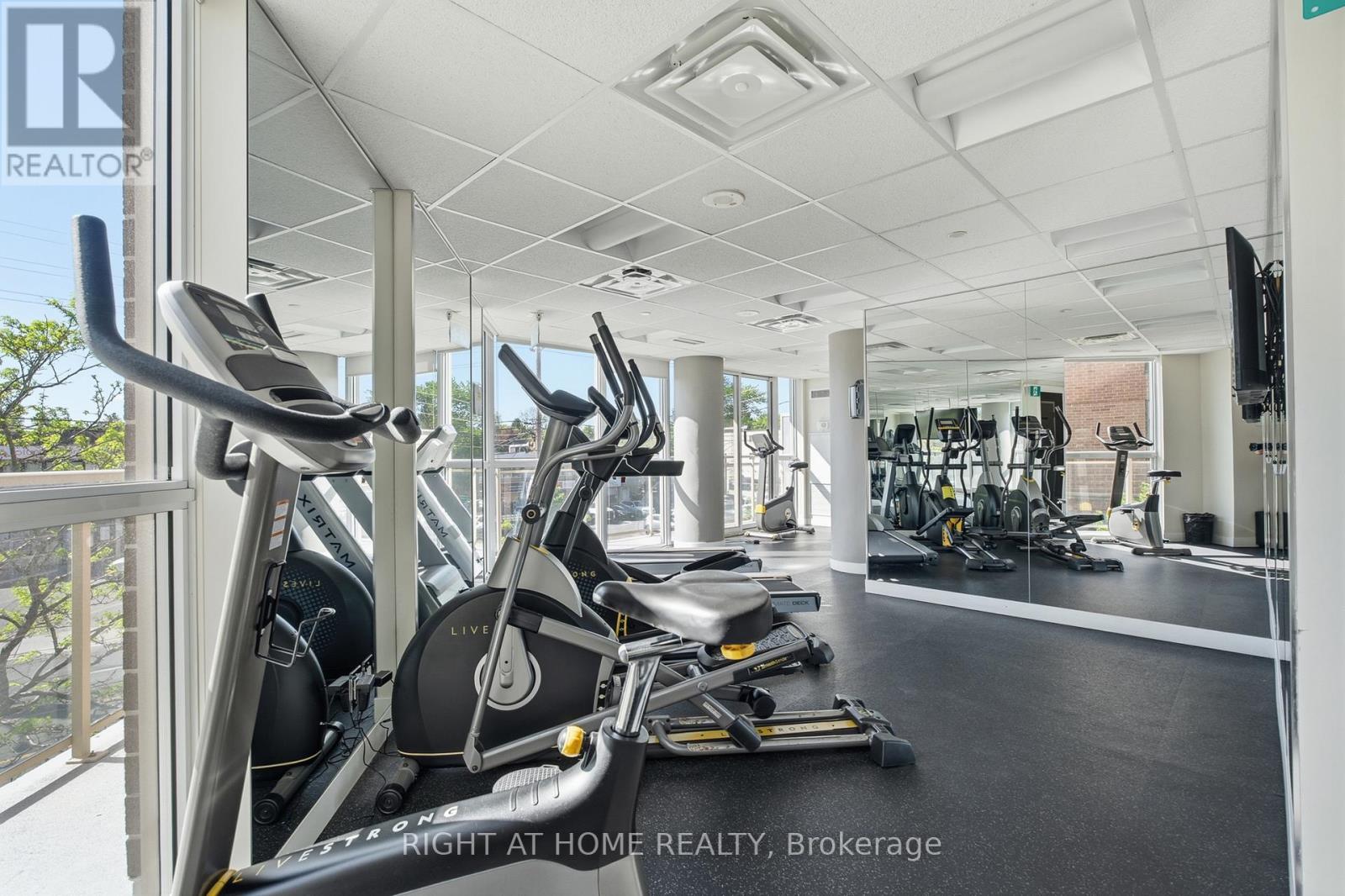 #411 5101 DUNDAS STREET W - Image 30
