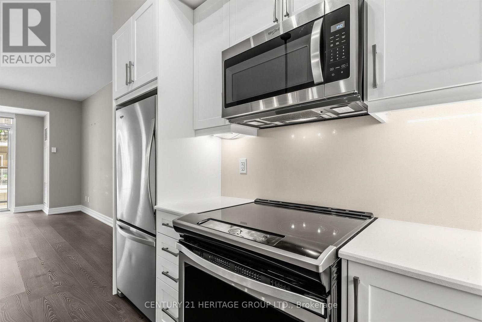 #212 50 ANN STREET - Image 12