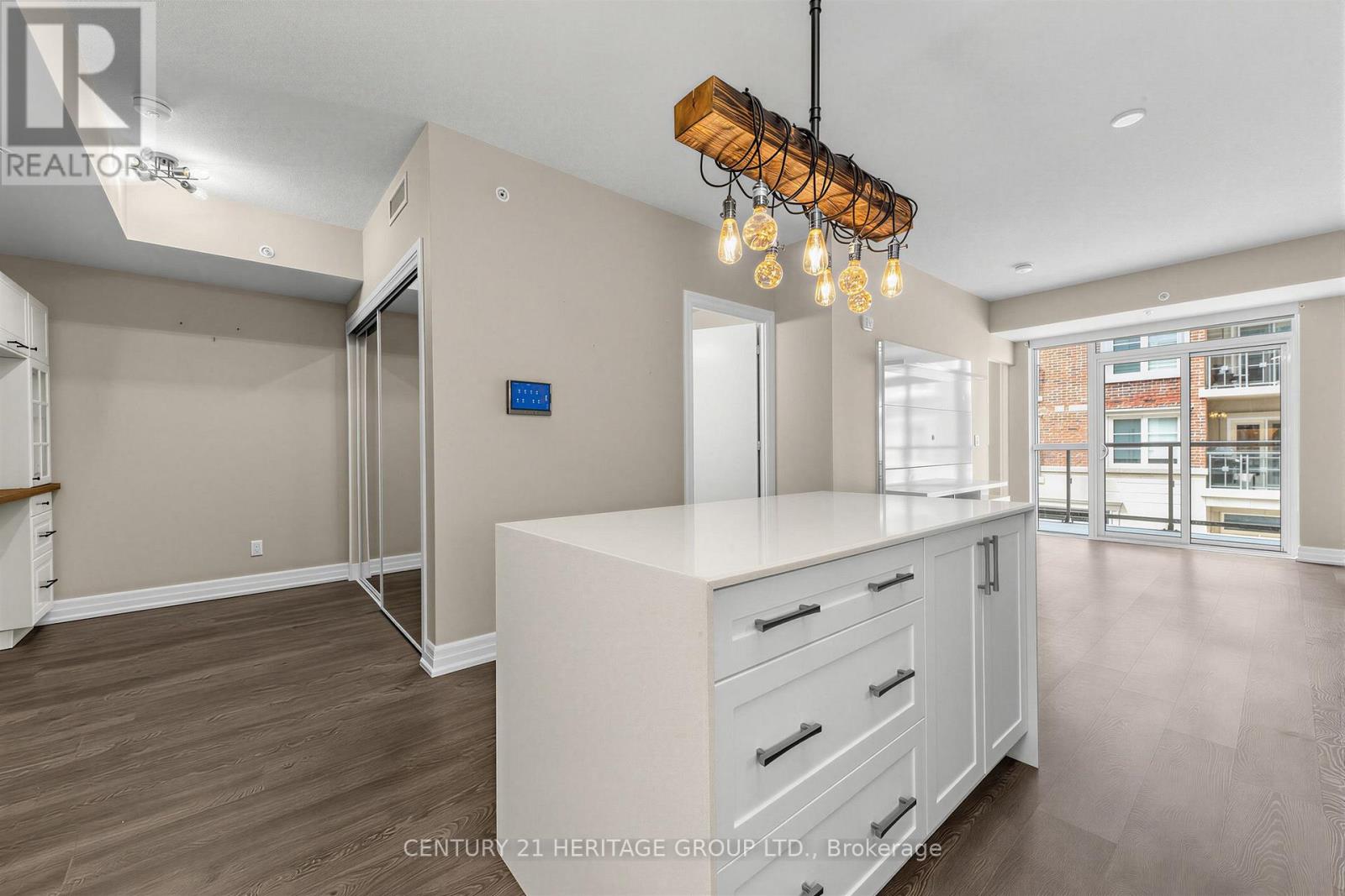 #212 50 ANN STREET - 14
