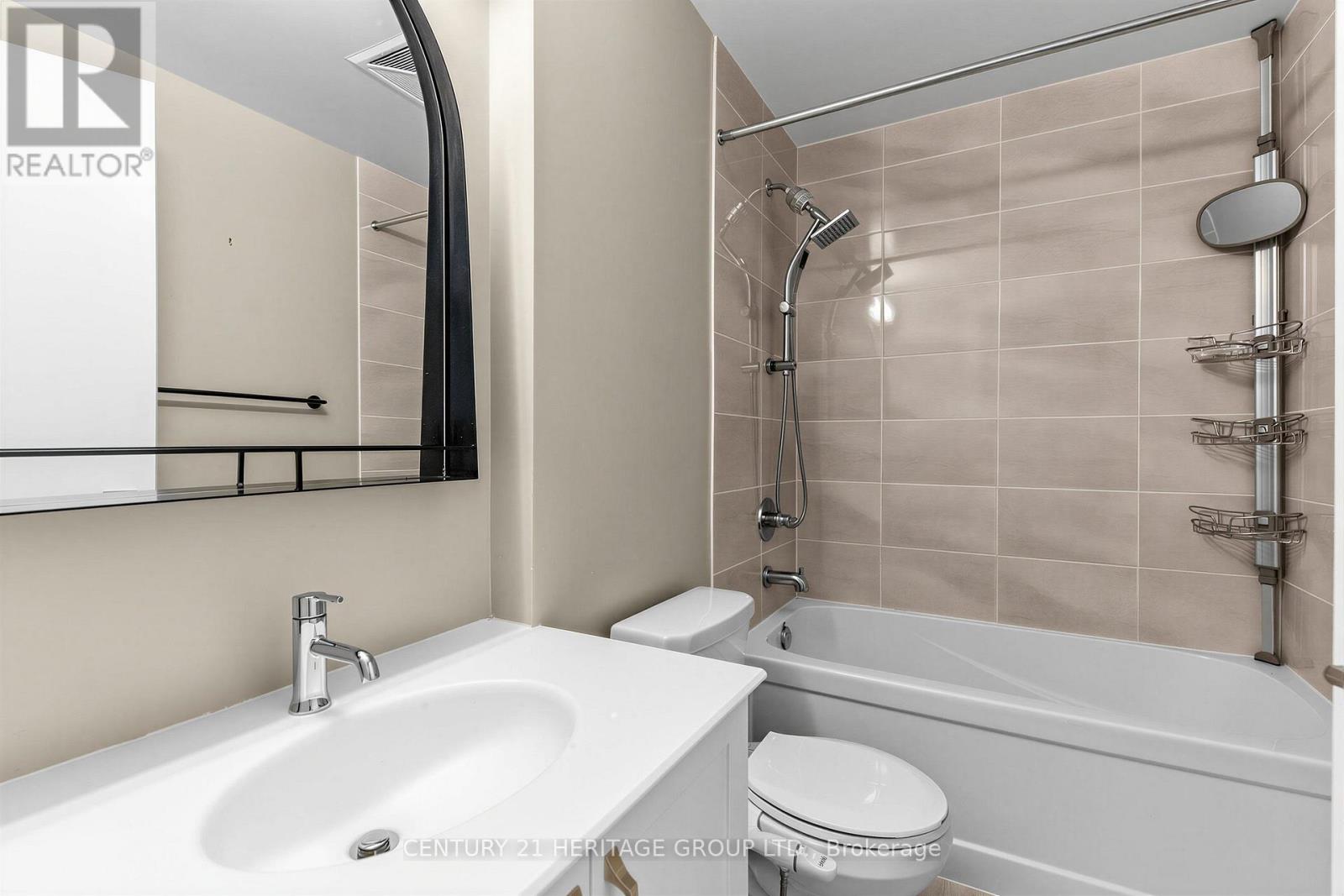 #212 50 ANN STREET - Image 19