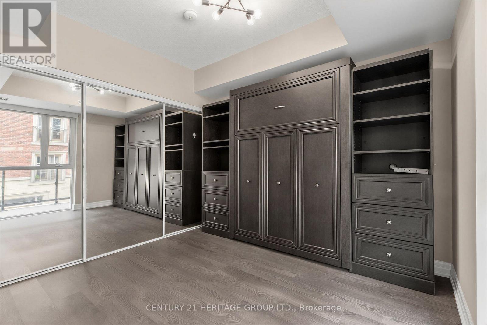 #212 50 ANN STREET - 20