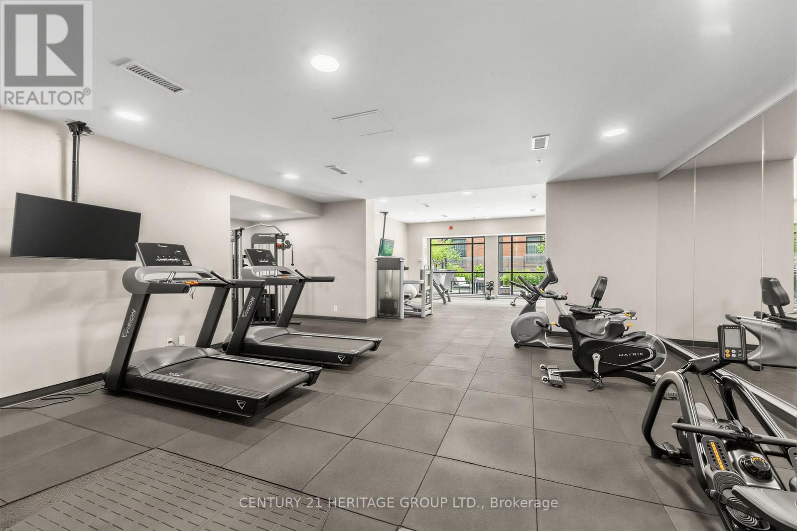 #212 50 ANN STREET - Image 28