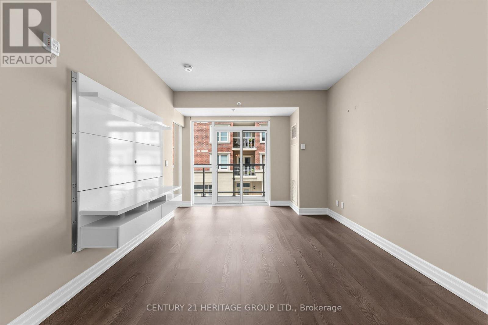 #212 50 ANN STREET - 7