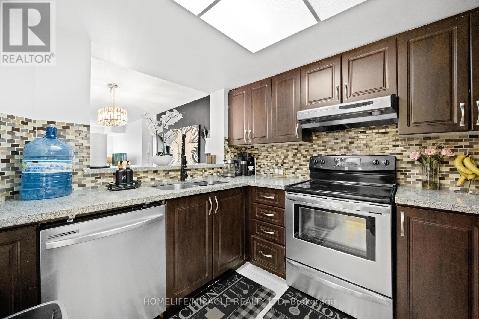 #406 325 WEBB DRIVE - Image 9