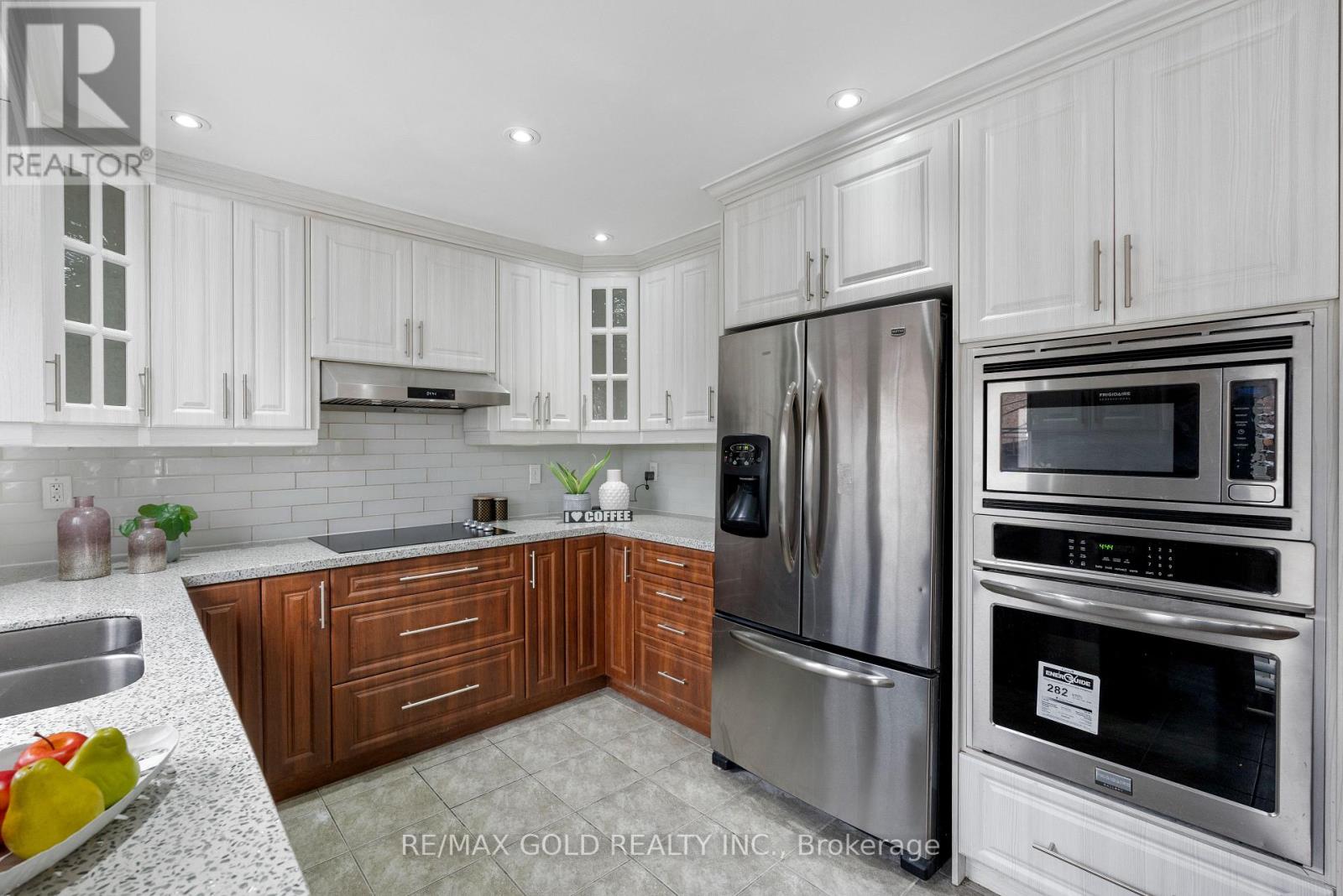 54 SUGARBERRY DRIVE - 10