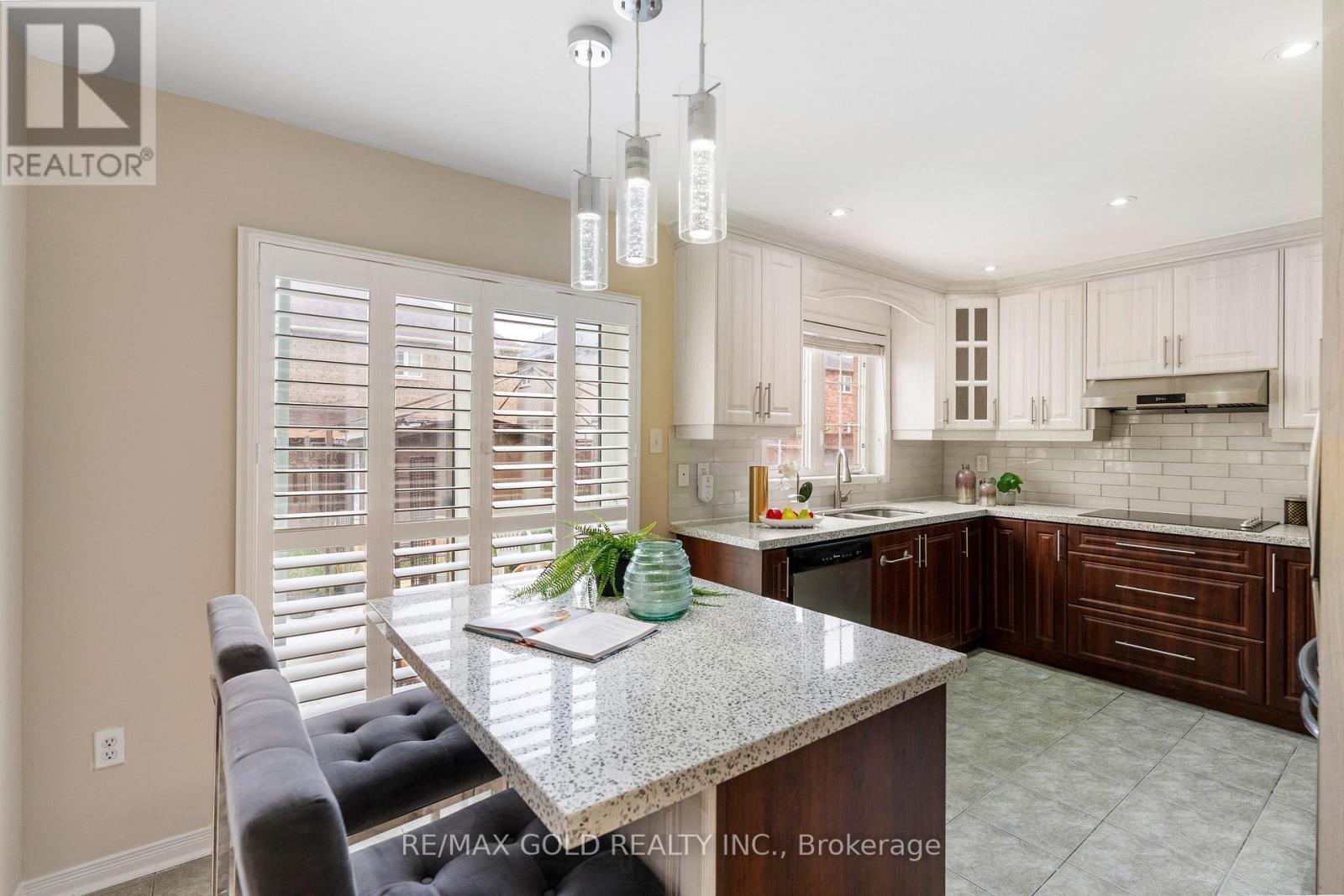 54 SUGARBERRY DRIVE - 9