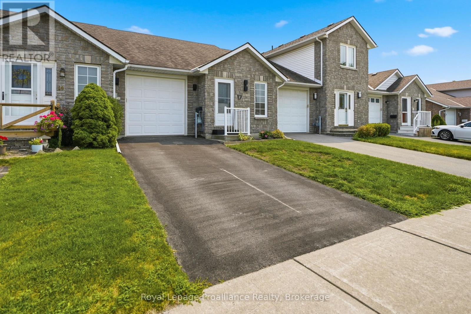 17 ALDER COURT - 1
