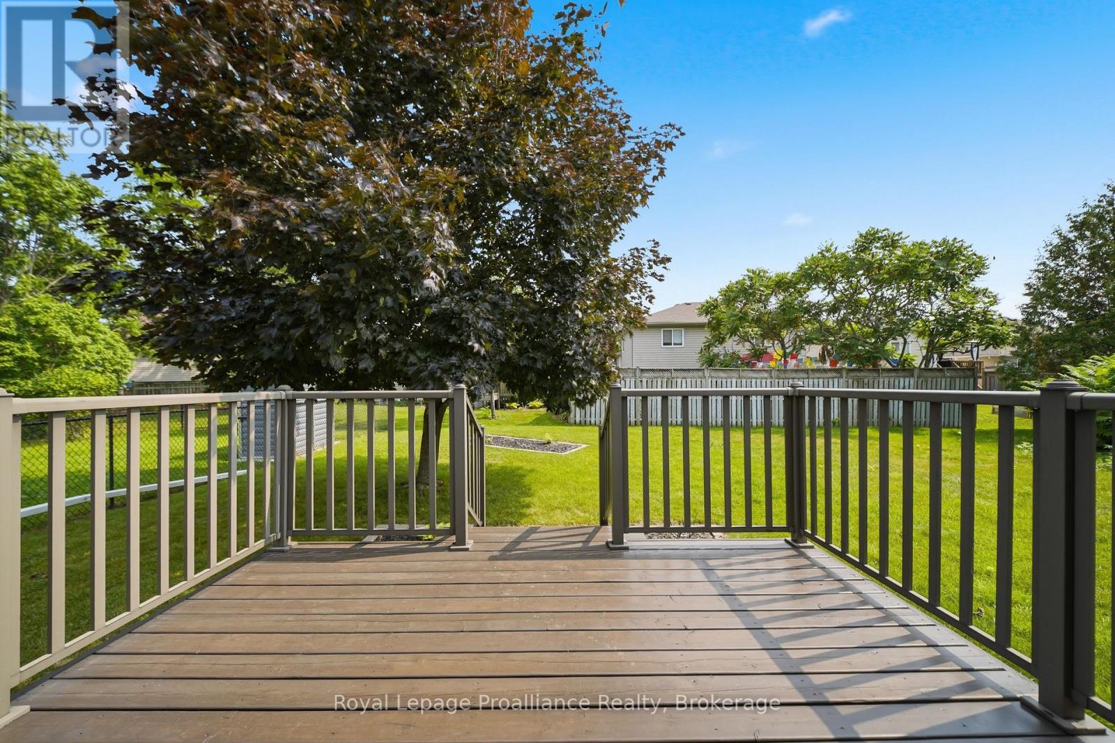 17 ALDER COURT - 36