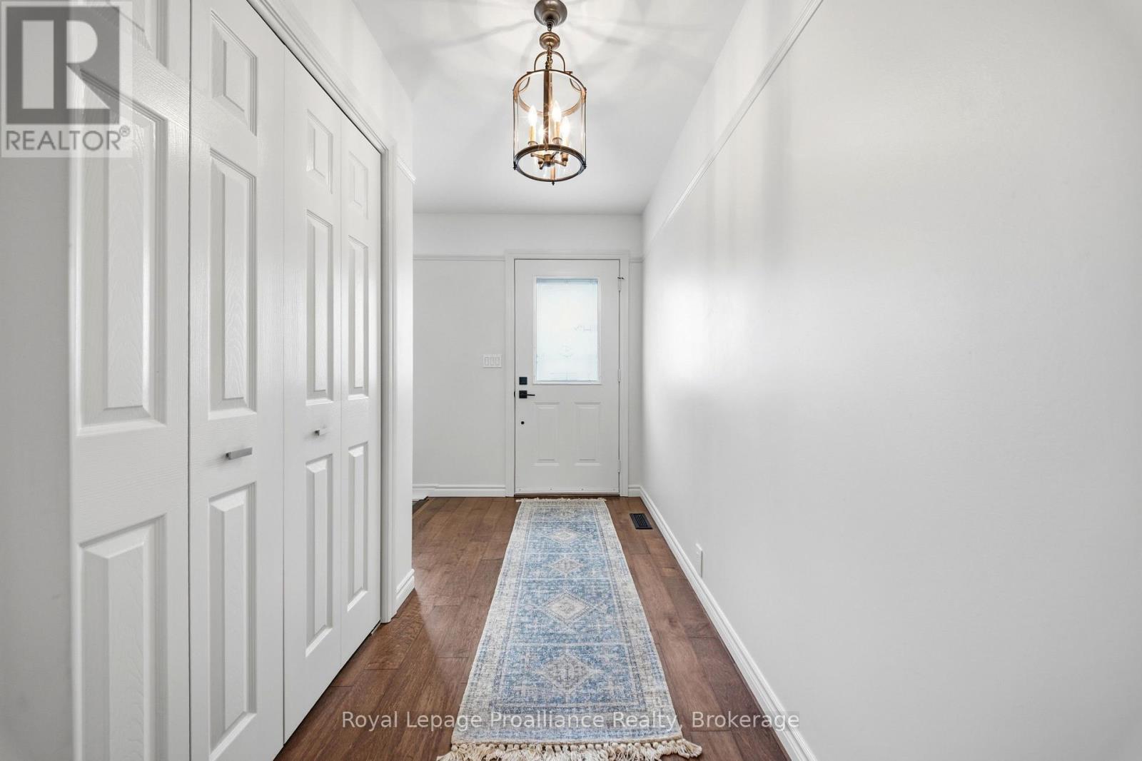 17 ALDER COURT - 5