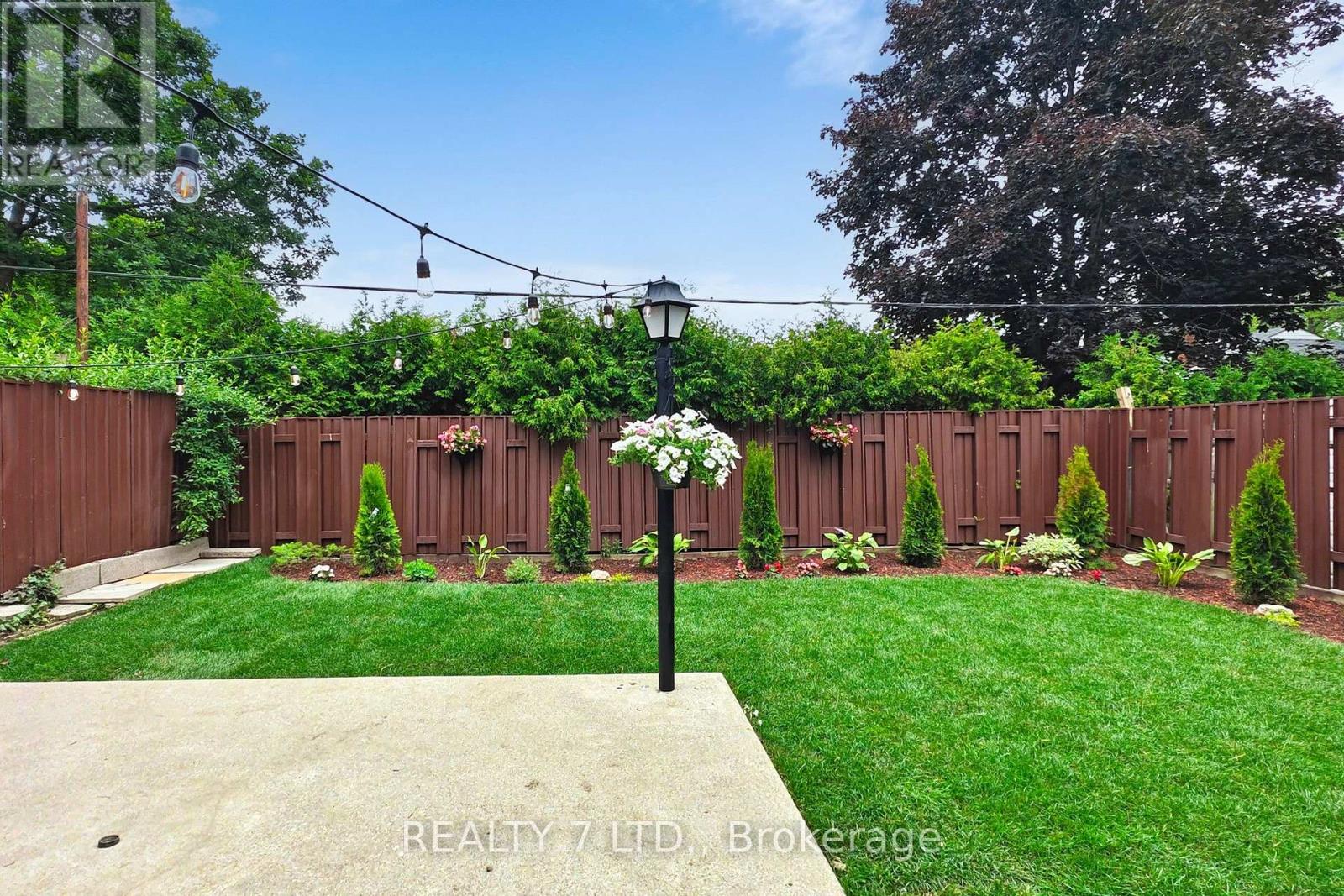 776 GARTH STREET - 48